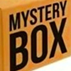 Mystery Surprise Box 20 Dresses